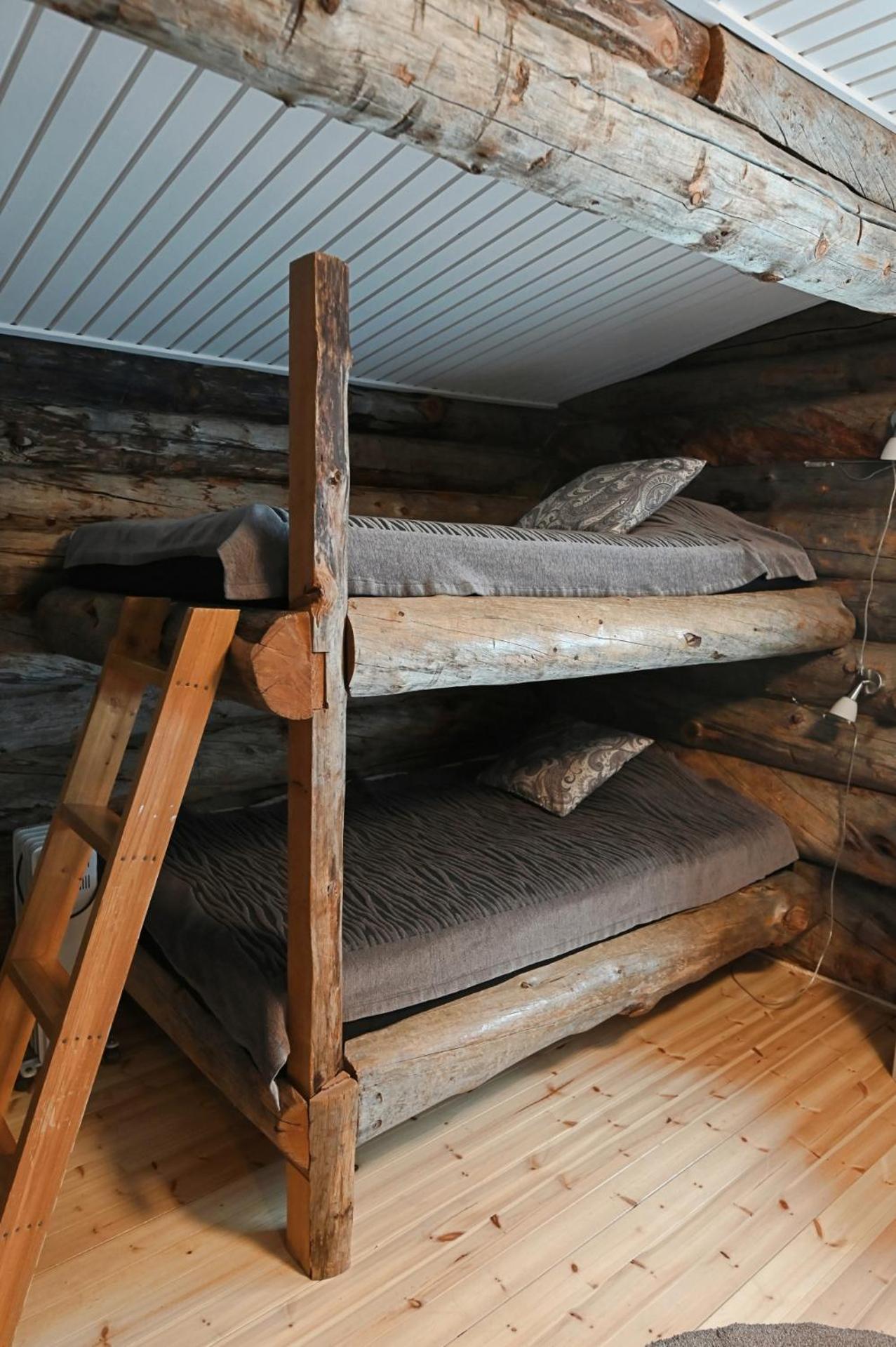 Classic Log Cabin Ski-In Ski-Out Levi Quarto foto
